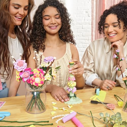 Play-Doh Blooms Blush Flower Bouquet Making Kit