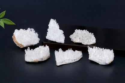 LAIDANLA Clear Quartz Crystal Natural Healing Crystals Stones Cluster Mineral Geode Gemstones for Reiki Energy Balance Calming Effects Wicca 80-100g - color: B-80g-100g