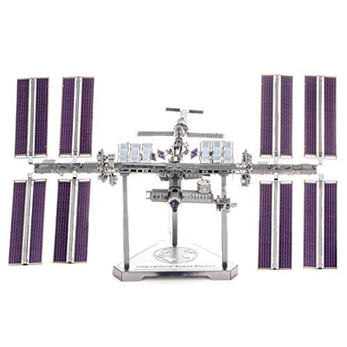Metal Earth Fascinations Premium Series International Space Station 3D Metal Model Kit - style: International Space Station (ISS)