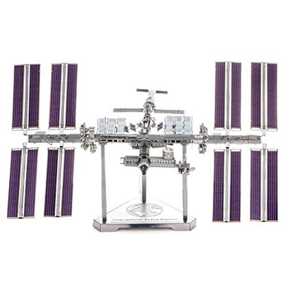 Metal Earth Fascinations Premium Series International Space Station 3D Metal Model Kit - style: International Space Station (ISS)