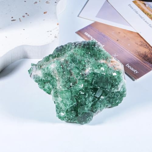 Sportmusies Natural Green Fluorite Crystal Cluster, 1.97-5.51 inches - size: 1.97 - 5.51 Inch