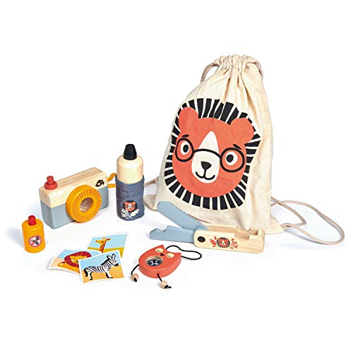 Tender Leaf Toys - Safari Adventure - 10 Pcs Outdoor Adventure Educational Playset for Kids, Exploration Kit with Drawstring Backpack - Gift Set for Camping, Hiking, and Pretend Play - Age 3+