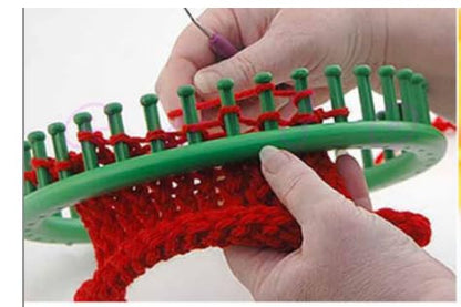 S & E TEACHER'S EDITION Round Knitting Loom Set, Green