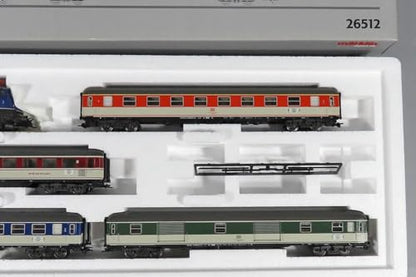 MARKLIN HO Digital DB Express Passengers Train Set 26512 with Electric 4/4 Locomotive and Long Express POP Colors (4) Coachs with Luggage CAR.