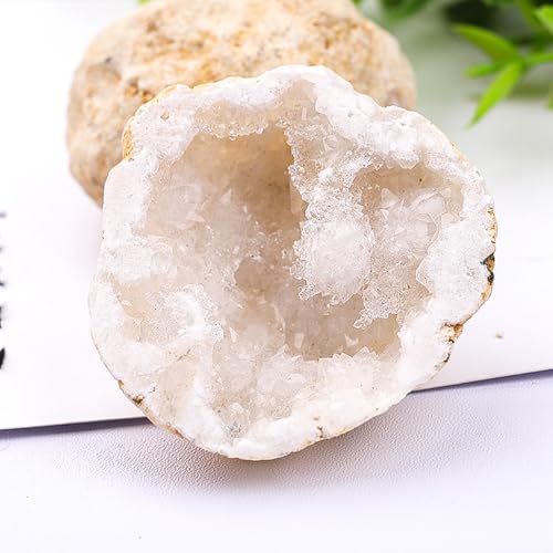 8pcs Natural Quartz Caves Knock Open in The Middle 1.2-2 inch White geode Set with Magnifying Glass and Display Stand Ideal for School Gifts and Prizes（Morocco White geode 8pcs Set） - color: Morocco White Geode 8pcs Set