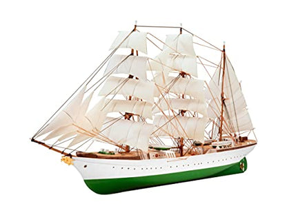 Revell RV05432 1:350 Scale, Gorch Fock, Model Kit Unpainted…