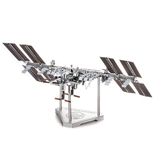 Metal Earth Fascinations Premium Series International Space Station 3D Metal Model Kit - style: International Space Station (ISS)