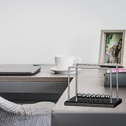 Newtons Cradle Pendulum with 7balls Balance Balls Science Physics Gadget Desktop Decoration Kinetic Motion Toy for Home and Office - style: 7BALLS