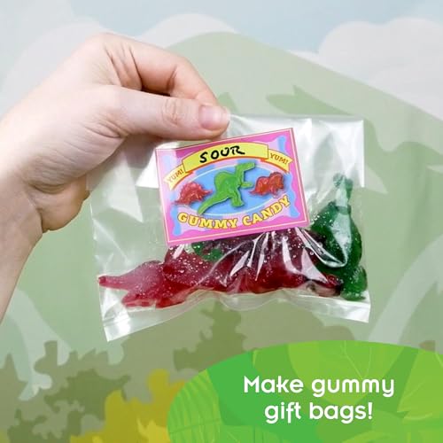 Thames & Kosmos Dinosaur Gummy Candy Lab, Tasty Labs STEM Experiment Kit, Make Your Own Dinosaur-Shaped Gummies, Explore Chemistry in Cooking, Safe to Eat, Ages 6+, Made in USA | 2-Language Ver, EN/FR