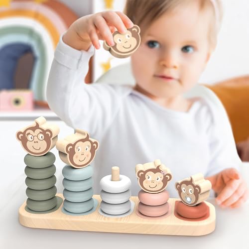 SPEEDY MONKEY Wooden Family Stacker | 5 Stackable Monkey Characters Playset - color: Monkey Family
