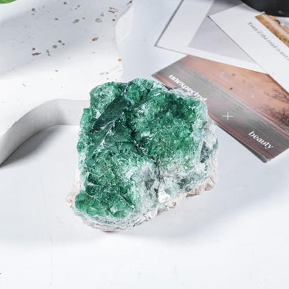 Sportmusies Natural Green Fluorite Crystal Cluster, 1.77-5.31 inches - size: 1.77 - 5.31 Inch