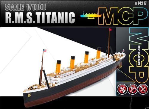 Academy 1: 1000 - R.M.S.Titanic MCP For 14 years and over.