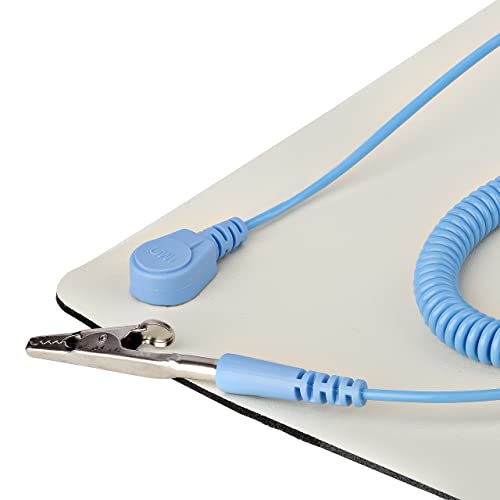 StarTech Small Anti-Static ESD Mat, TAA, ANSI/ESD S4.1 compliant, Table