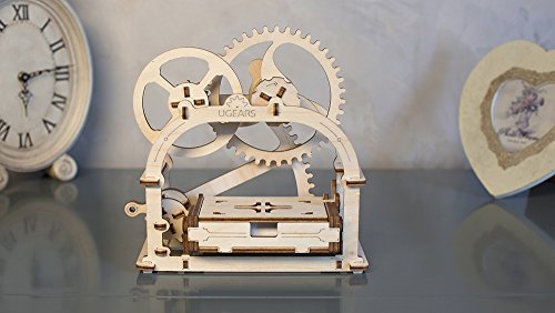 UGEARS 3D Self Propelled Model Mechanical ETUI Box