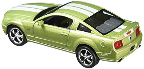 KiNSMART - 2006 Ford Mustang GT 1:38 Scale 5" Die Cast Metal Model Toy Car (Green Race) - color: Green Race