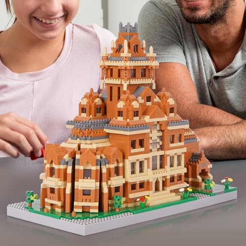 Mini Building Blocks World-Famous College Architectural Model Micro Mini Block Set - color: Famous College
