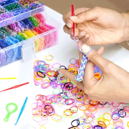 INSCRAFT 17500+ Rubber Loom Bands with 3 Layer Transparent Container, 28 Colors, 600 S-Clips, 352 Beads, 40 Cartoon Pendant, Bracelet Making Refill Kit for Kids - color: Transparent