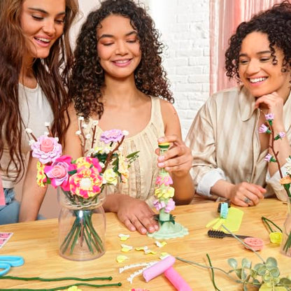 Play-Doh Blooms Blush Flower Bouquet Making Kit