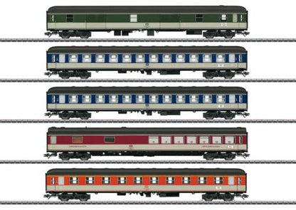 MARKLIN HO Digital DB Express Passengers Train Set 26512 with Electric 4/4 Locomotive and Long Express POP Colors (4) Coachs with Luggage CAR.