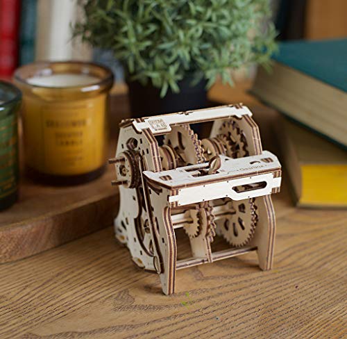 UGEARS STEM Gearbox Model Kit - Creative Wooden Model Kits for Adults, Teens and Children - DIY Mechanical Science Kit for Self Assembly - Unique Educational and Engineering 3D Puzzles with App - style: Gearbox