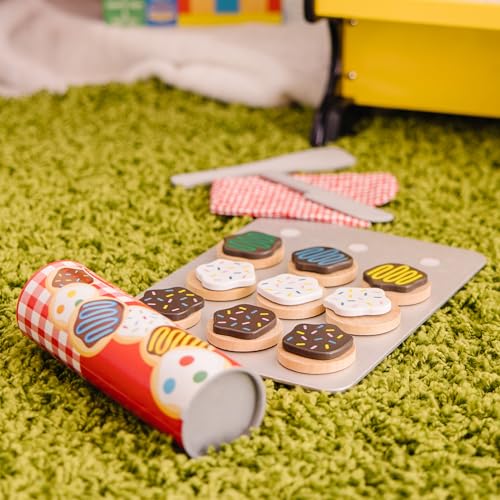 Melissa & Doug Slice & Bake Cookie Set with Wooden Play Food, Colorful Toppings & Play Kitchen Accessories, Preschool Learning Toys for Girls & Boys 3+