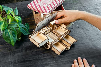 UGEARS Antique Box, Model Kit, 3D Puzzle, Wooden Model Kits for Adults Puzzle, Box DIY Kits for Adult Mechanical Models Brain Teaser