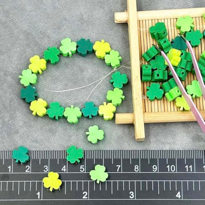 100Pcs St. Patrick's Day Shamrocks Handmade Polymer Clay Beads, Luck Clover Prints Polymer Clay Spacer Beads for Women Jewelry Making DIY Charms Bracelet Necklace Hair Clip Accessories Handmade Craft - color: 4sanyecao