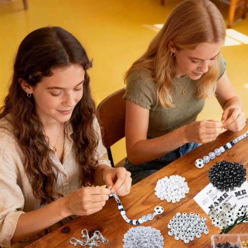 Tuhangcc 500 Pcs Soccer DIY Keychain Making Kit, Adjustable Letter Alphabet Beads Strings, 16 Charm Cards with Lobster Clasps & Strings for Sport Theme Party Favor Gift (Soccer) - color: Soccer