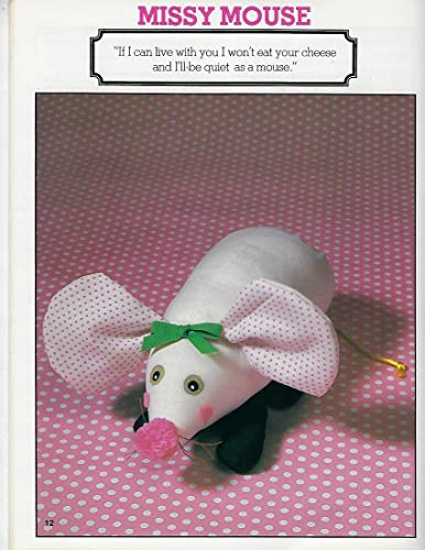 Soft Sculpture Playthings #7562 - Easy-to-Make Stuffed Toys Full-Sized Patterns & Instructions for Buddy Bear, Happy Bunny, Missy Mouse, Humpty Dumpty & Sweet Sue [Designer A. White]