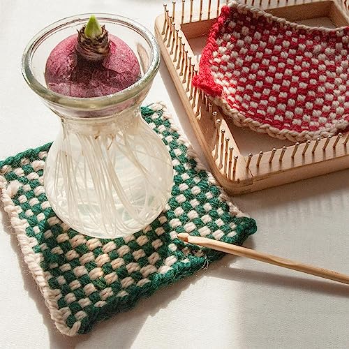 Square Wooden Knitting Loom with Multiple Hooks, Mini Crochet Board for Weaving Scarves, Hats, Socks and Hairband - DIY Beginner Knitting Tool - size: Small