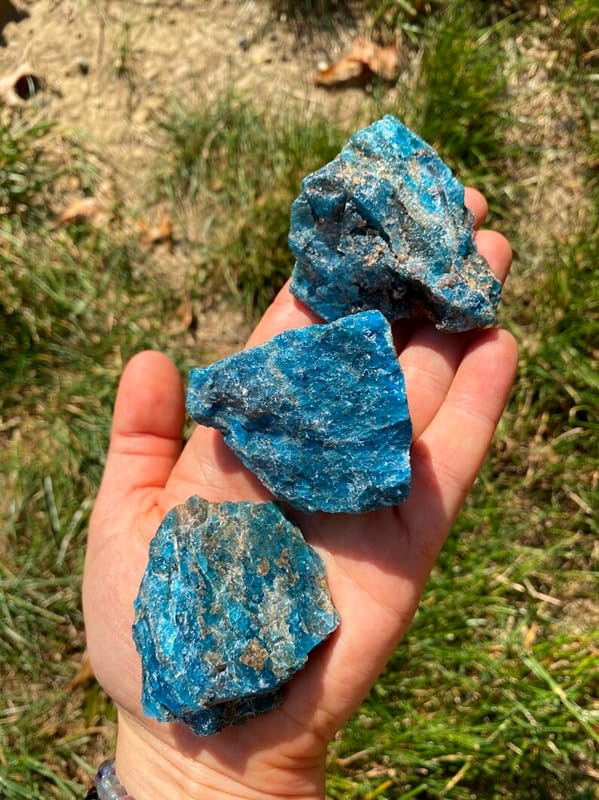 Zenkeeper 1Lb Apatite Crystal Stone Natural Raw Stones & Fountain Rocks for Tumbling, Cabbing, Polishing, Wire Wrapping, Wicca & Reiki Crystal Healing - color: Apatite